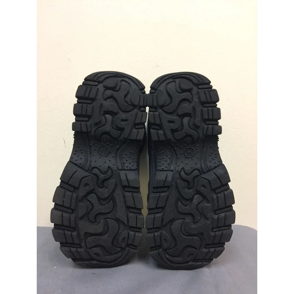 Target Boys Snow Boots Black And Gray  Suede Upper size 11